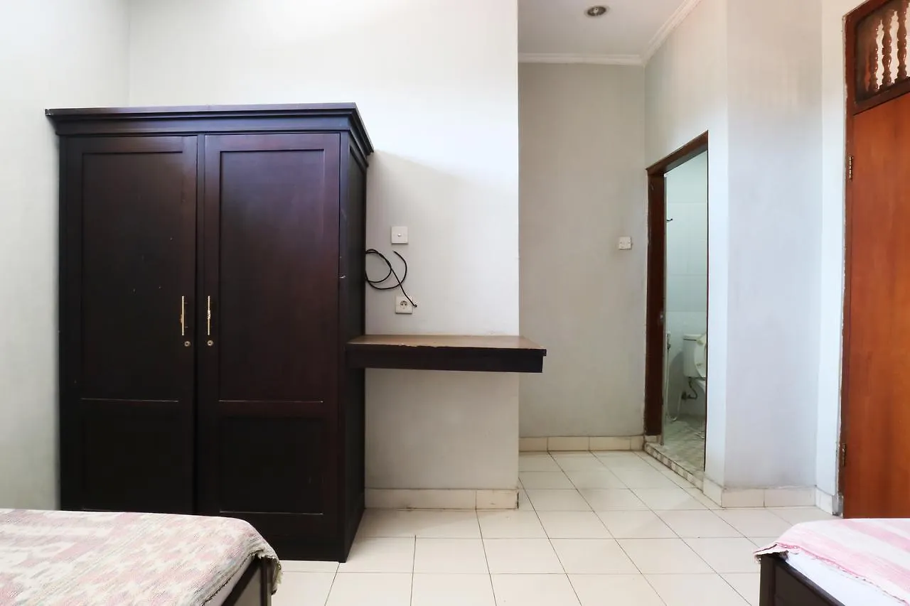 Гостевой дом Taman Mekar Beach Inn Кута
